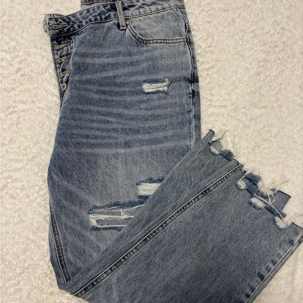Distressed Vervet Blue Jeans